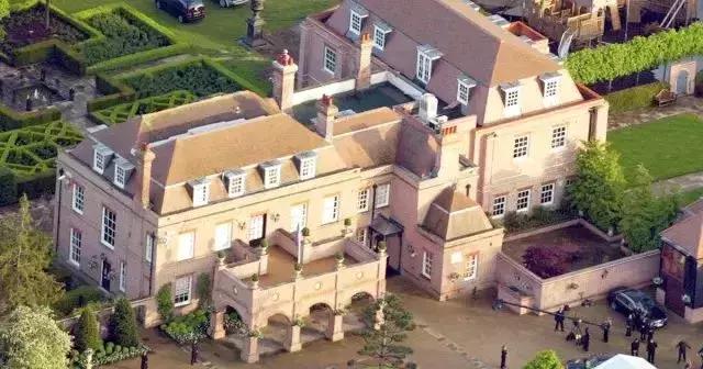 梅西内马尔c罗的家,贝克汉姆c罗梅西内马尔合照