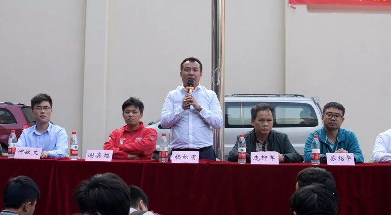 广州高校突现众多改装车,中国改装文化跨出了重要一步!