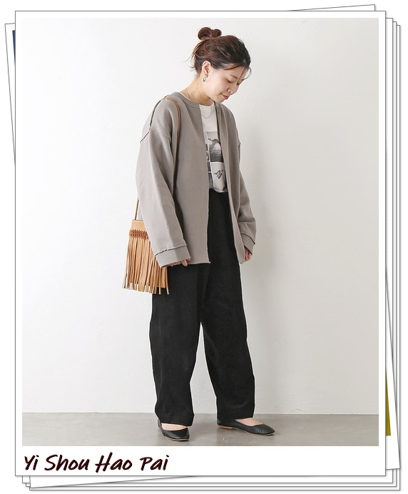 灯芯绒裤子颜色搭配,棕色灯芯绒裤子秋冬搭配