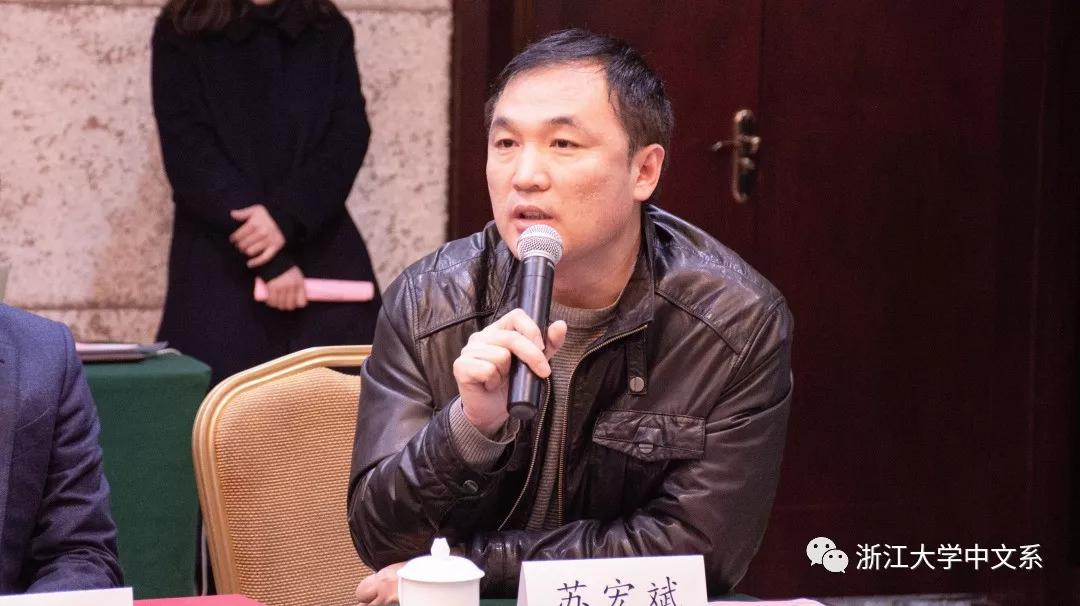 详细阐释康德审美判断的四个契机,浅析康德美学中的审美活动三要素