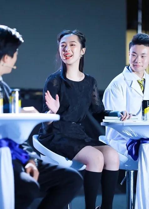 被称为沪上传奇校长，她说出了这所学校在三年内成为黑马的原因