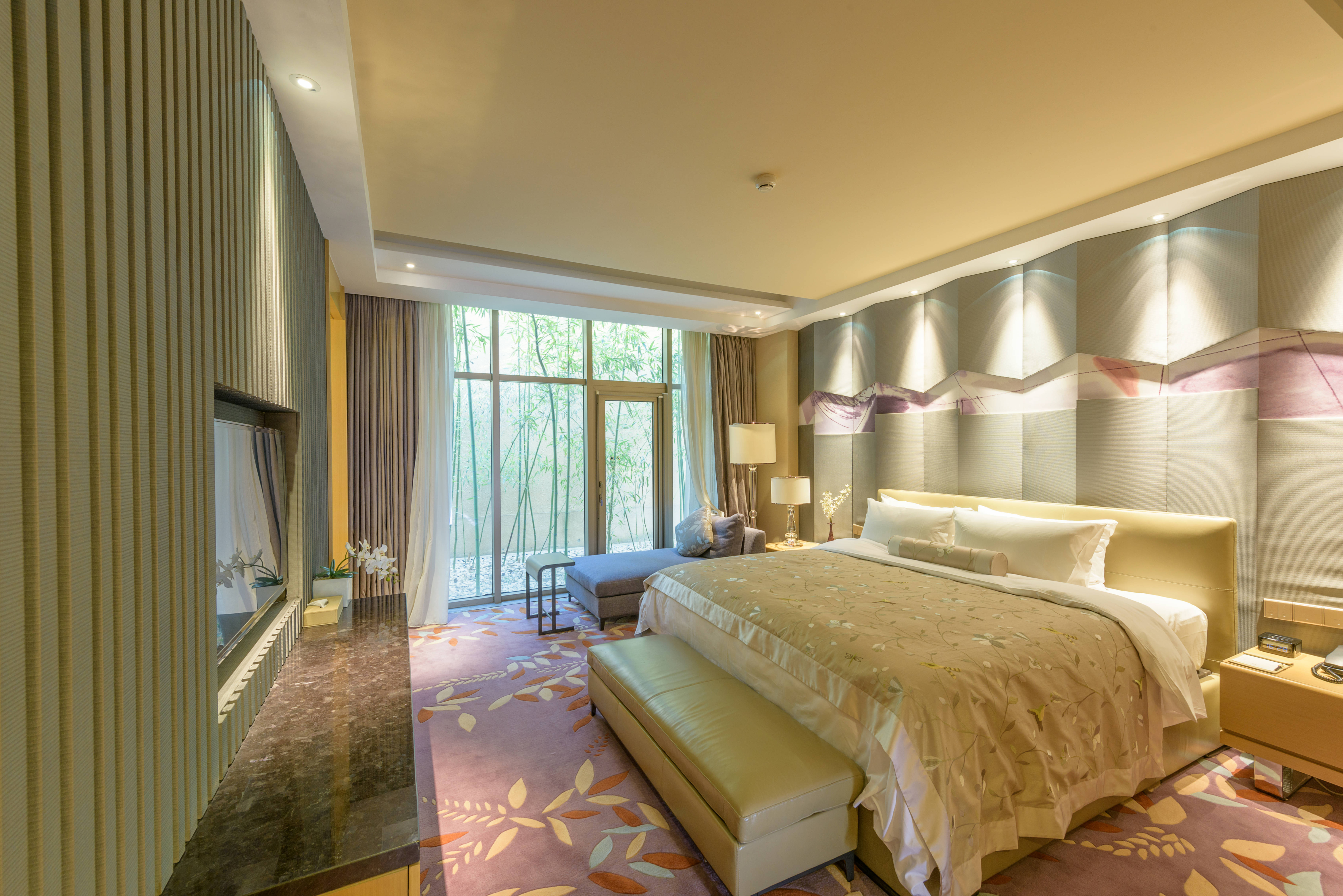 倚山傍水好地方,倚山傍水