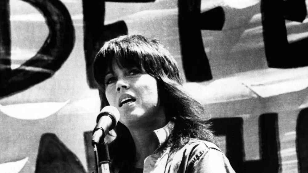 嫁过著名导演、政治家、大亨，简·方达这八十年是怎么过的？