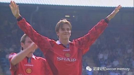 圆月弯刀蓝牛,圆月弯刀yy