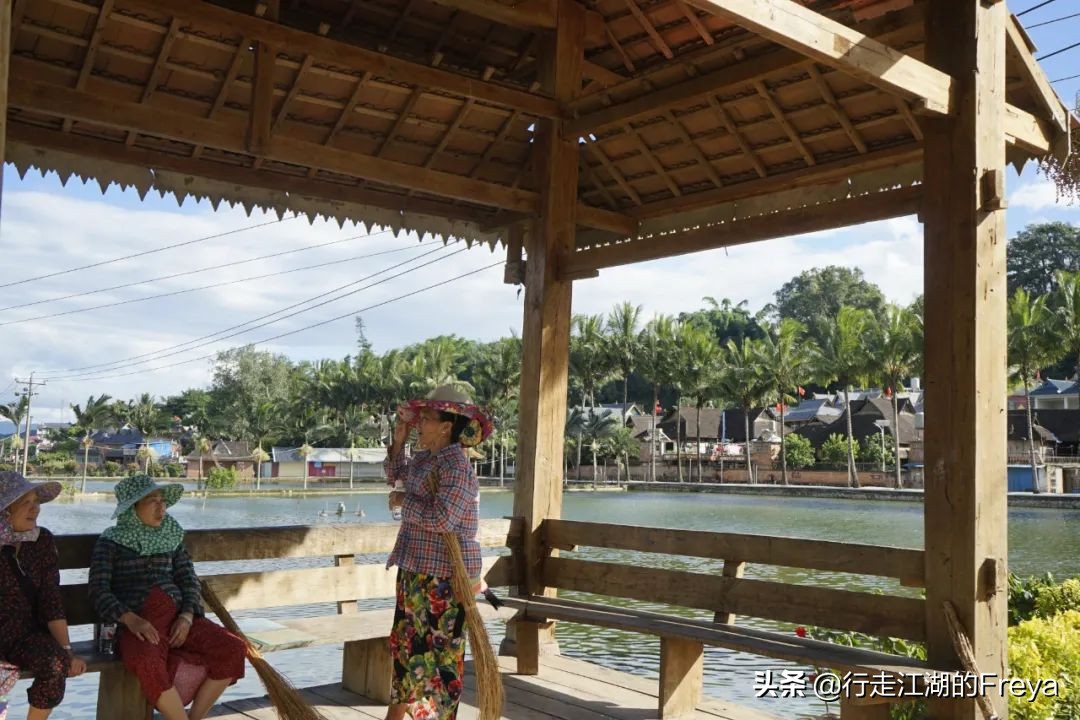 西双版纳傣族村寨赶集,西双版纳星期五赶集