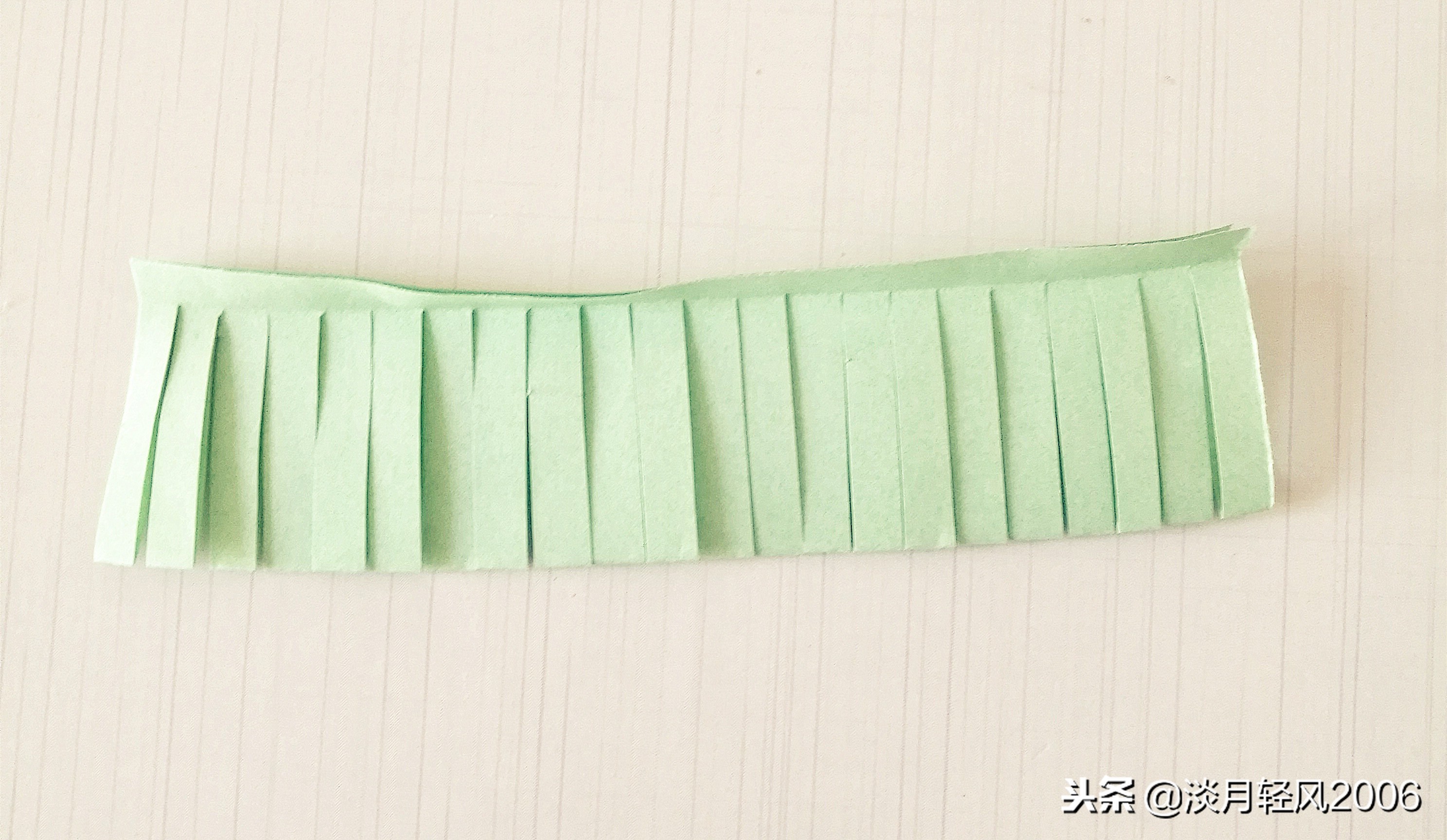 幼儿园做元旦灯笼手工简单点,大红灯笼高高挂欢欢喜喜过新年