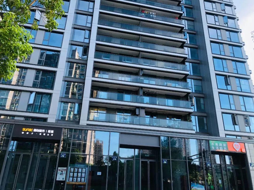 奥体三兄弟哪个最好,奥体三兄弟杭州