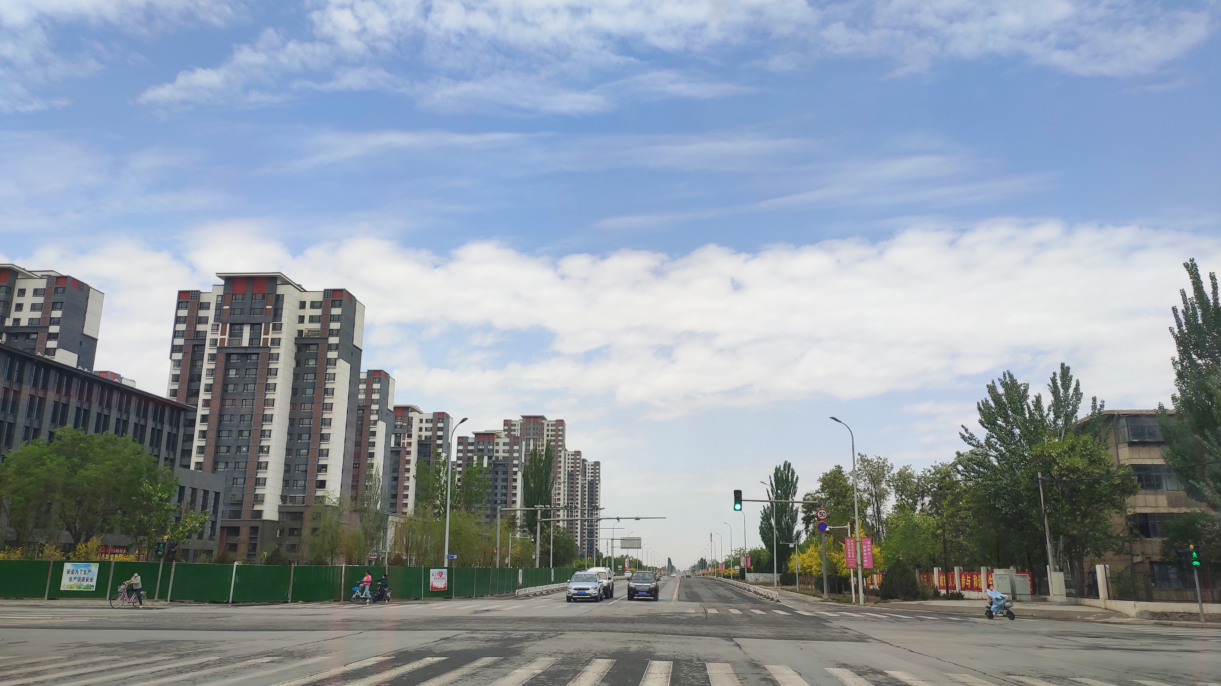 搓面下肚就发车,韩美林艺术馆里摆POSE,贺兰山边看睡佛