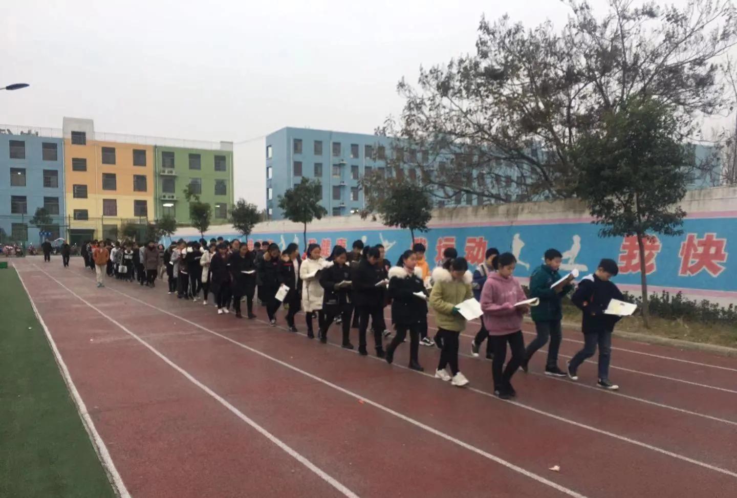 郏县崇德实验学校收费标准,郏县李口乡崇德实验学校