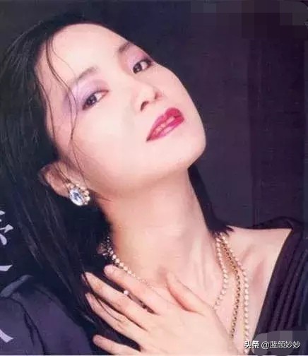 邓丽君一生的传奇人生,邓丽君的一生中的经历