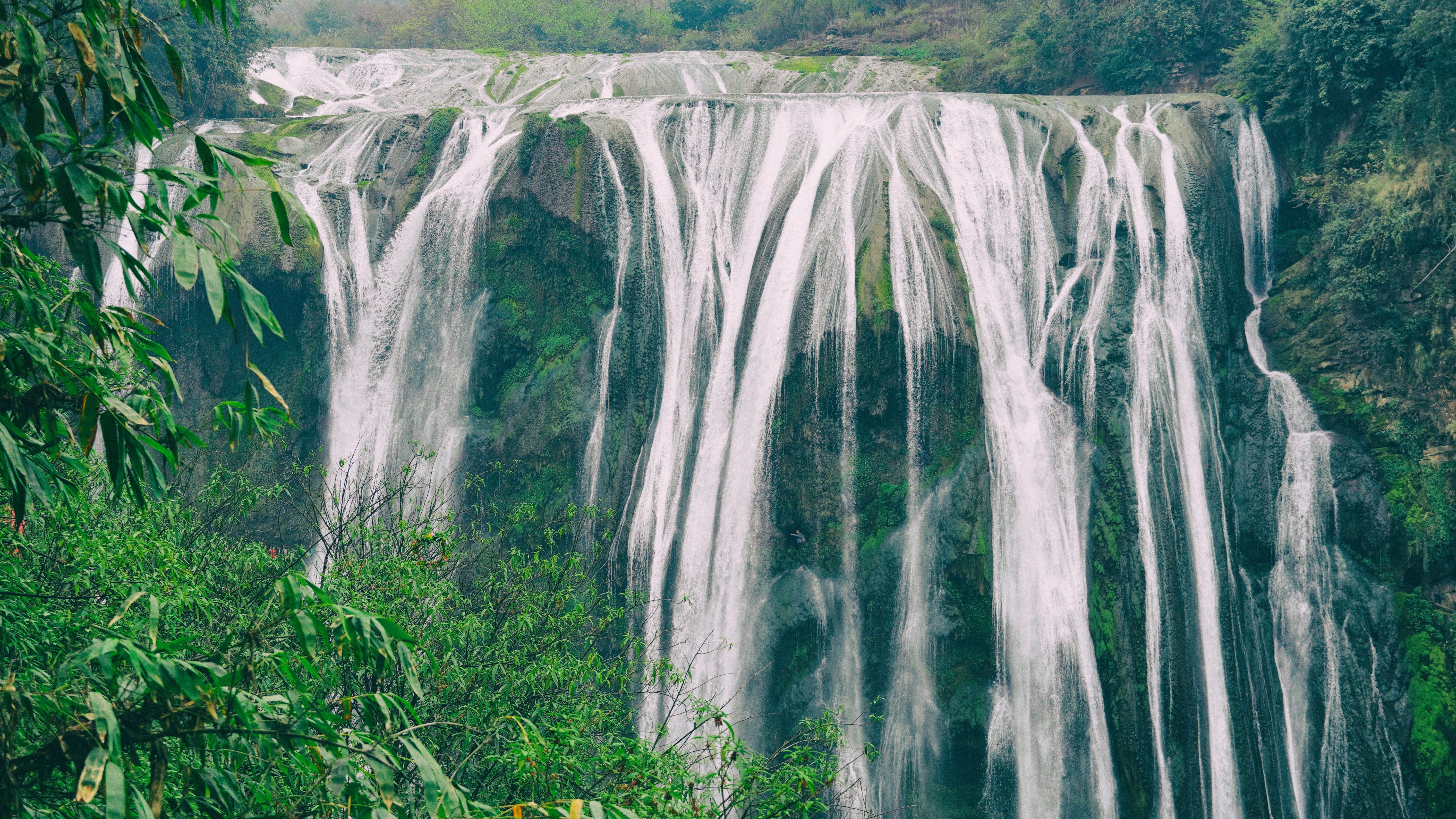 总要和心爱的人去一次黄果树瀑布,一个人去黄果树瀑布旅游