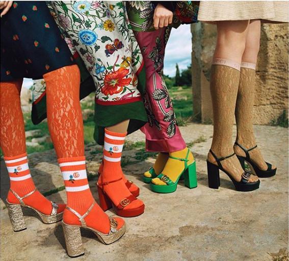 杨幂张天爱机场私服,杨幂与张天爱