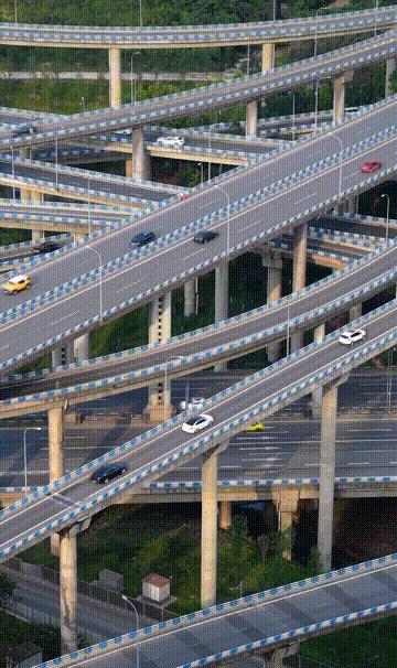 璁╃櫨搴︽棤璇殑闂,璁╃櫨搴﹀穿婧冪殑鐬棿