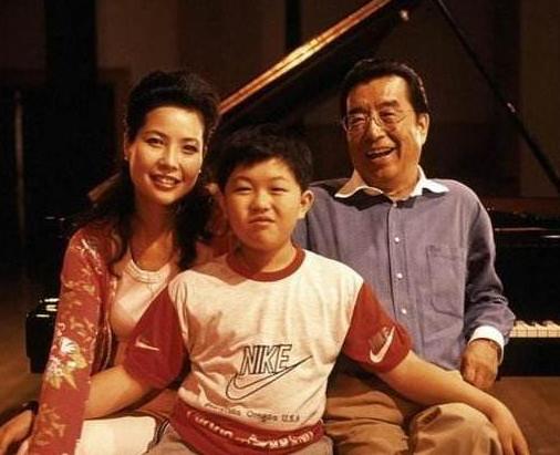 李天一入狱后梦鸽憔悴苍老了,李天一和梦鸽最近的消息