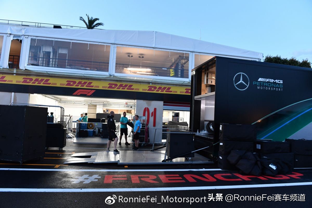 f1超级赛车比赛视频,f1赛事物流纪录片