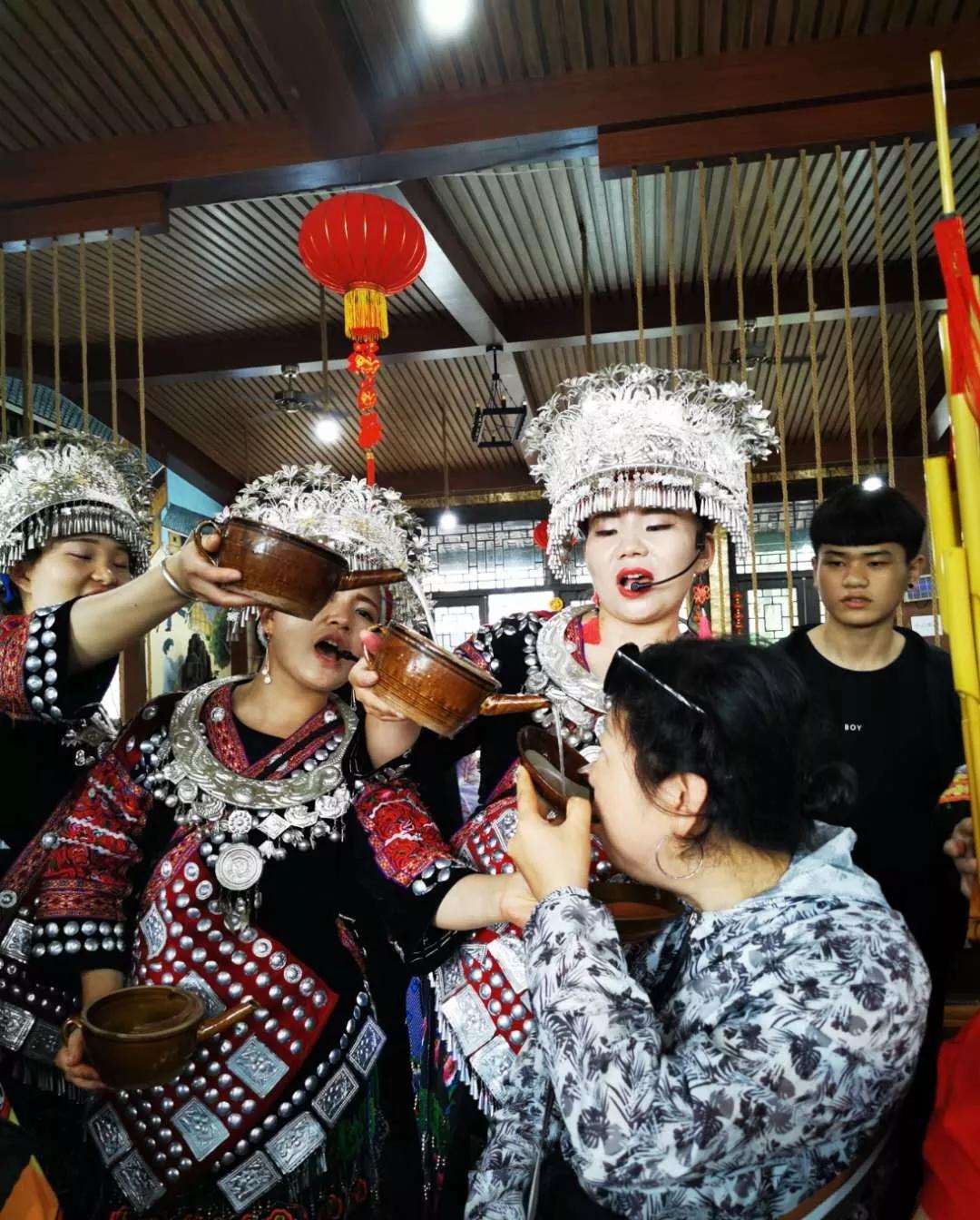 世纪悦途千户苗寨,贵州省西江千户苗寨风情旅行