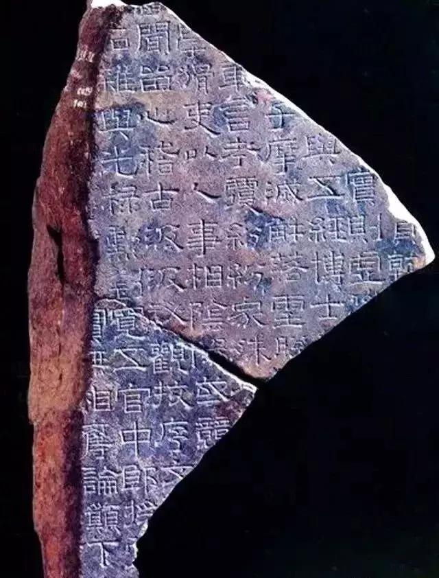 王羲之和钟繇谁的书法好,钟繇书法能排什么档次