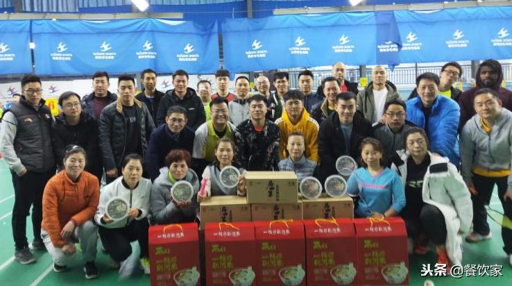 两个“吴彦祖”同台竞技，中韩印上演羽毛球“三国杀”