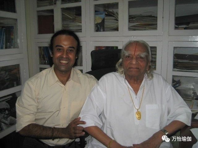 零基础瑜伽教练培训班招生中,万怡瑜伽