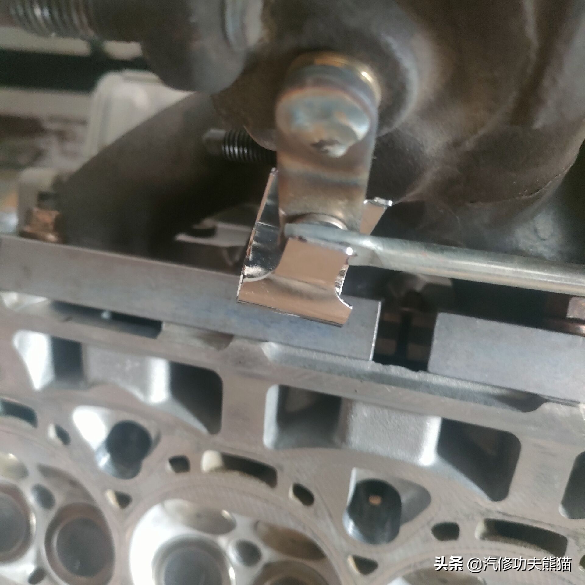 奥迪a4l治理烧机油,a4l奥迪烧机油怎样查