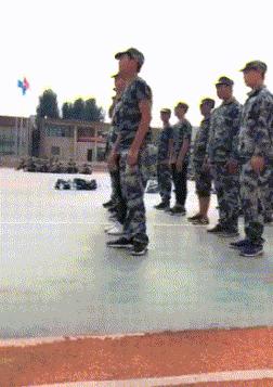 开心一刻gif搞笑,搞笑gif开心一刻好有节奏感