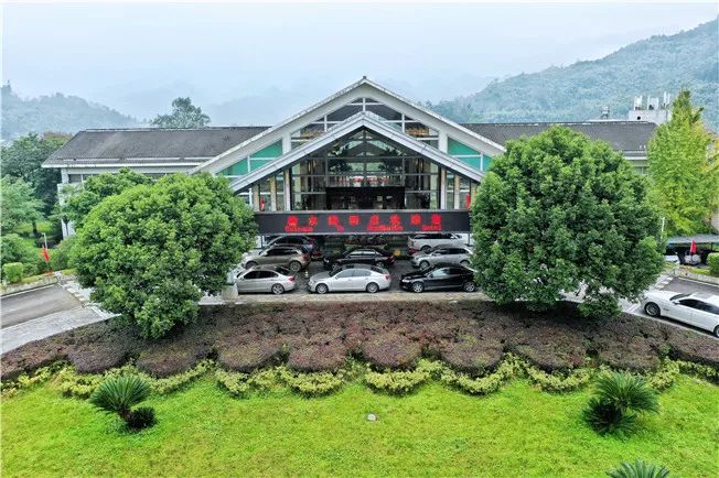 雅安楠水阁温泉游玩,雅安楠水阁酒店和梦温泉哪个好