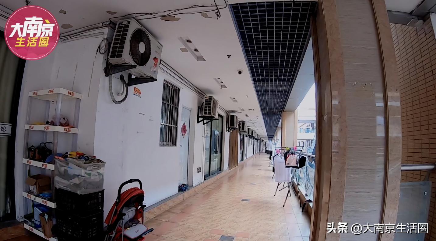 南京南站附近商场购物中心,南京南站旁边的商场