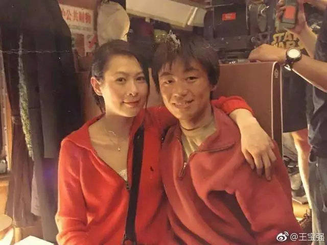 岳云鹏郭德纲大多少岁,岳云鹏14岁郭德纲26岁