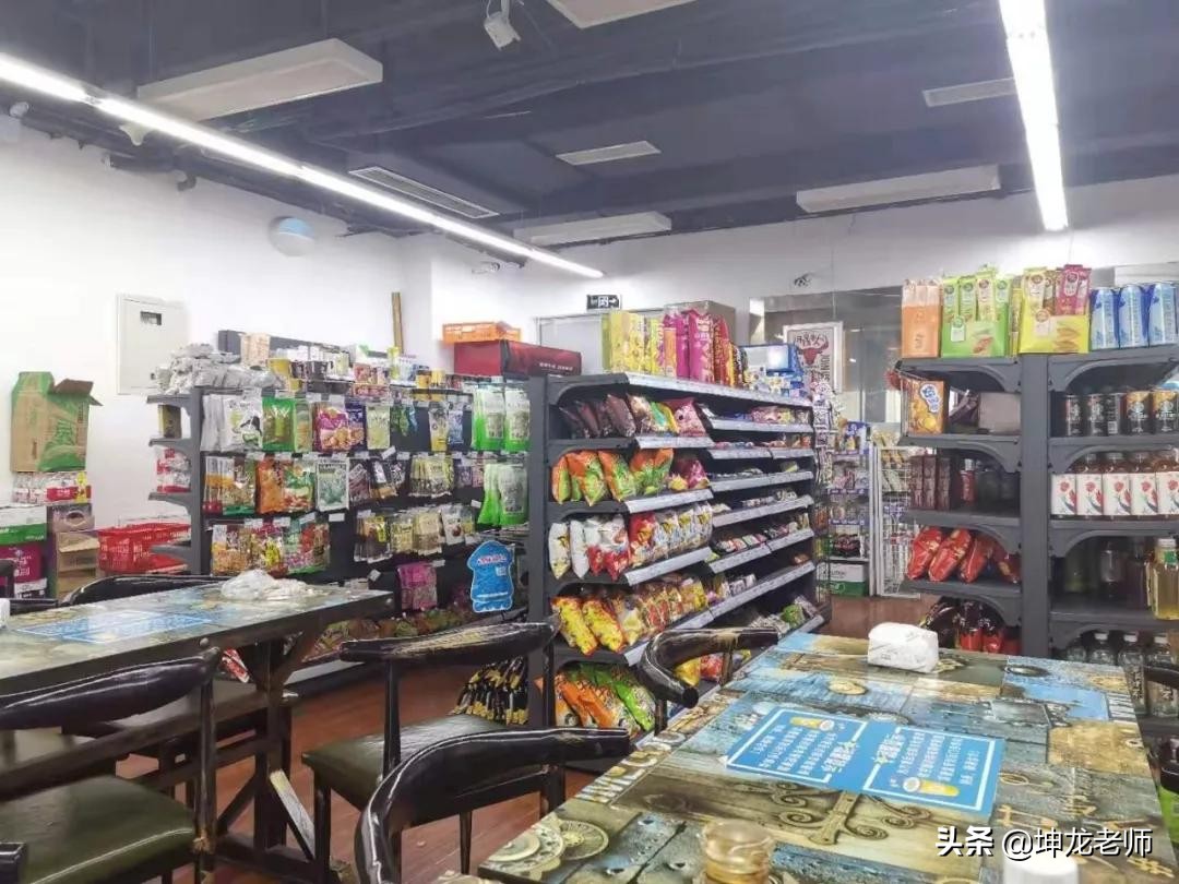 疫情下实体店没生意,疫情期间没法营业商场不肯减租