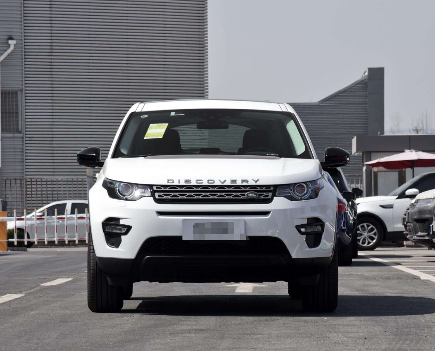 发现神行和x3哪个好,路虎发现神行2.0t柴油什么价