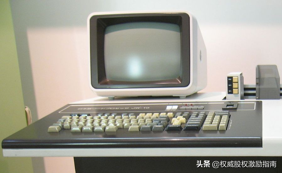 星巴克创始人的艰难时刻,星巴克创始人传奇