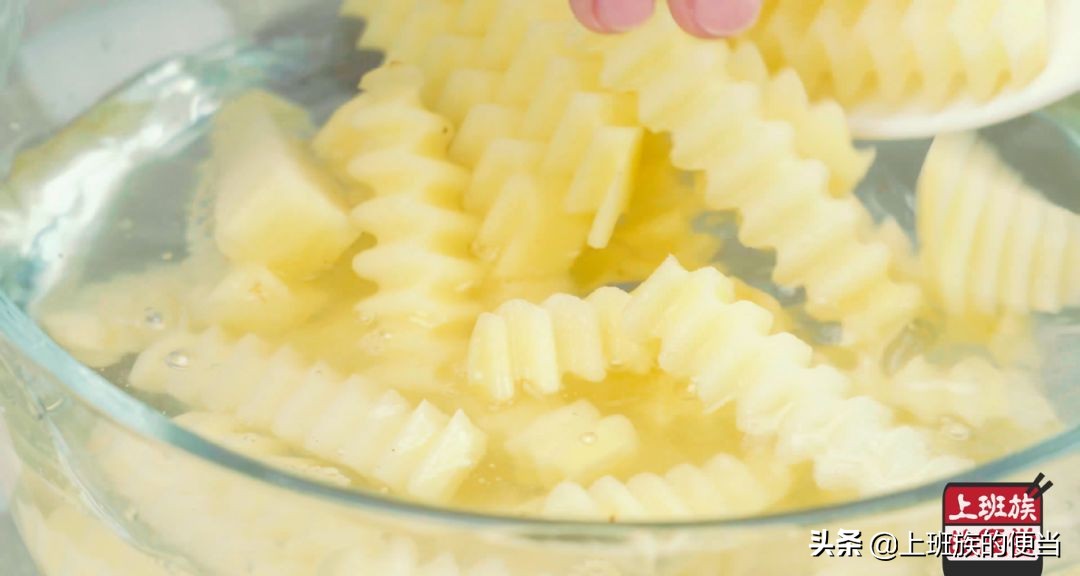 爆炒土豆真的超好吃了,炒土豆的秘制酱料