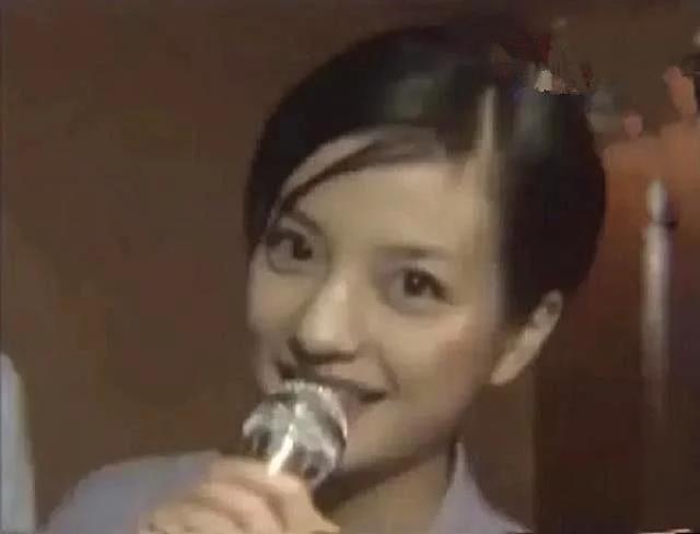 赵薇年轻的时候唱歌,赵薇早年拍还珠