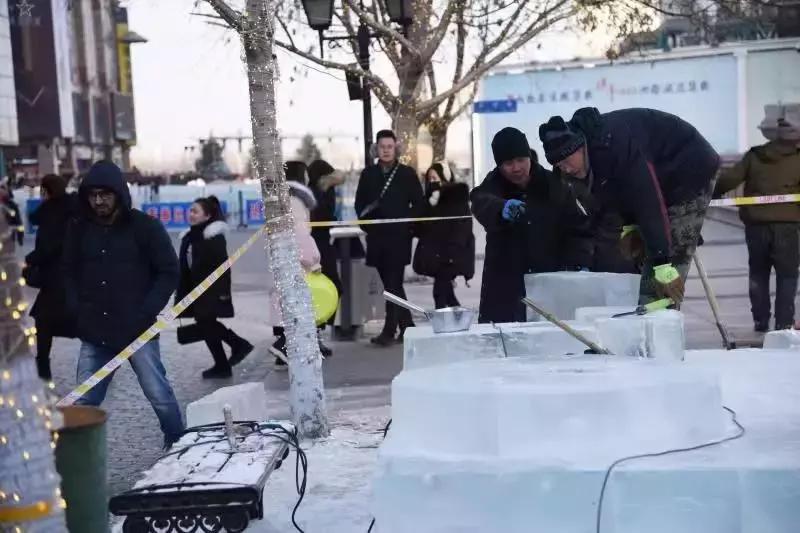 松花江冰雪嘉年华有啥玩的,松花江冰雪嘉年华热闹