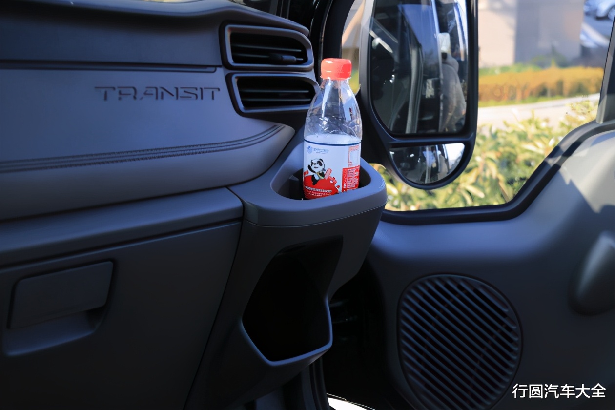 新世代全顺2021款pro自动挡试驾,福特新世代全顺pro长轴中顶自驾游