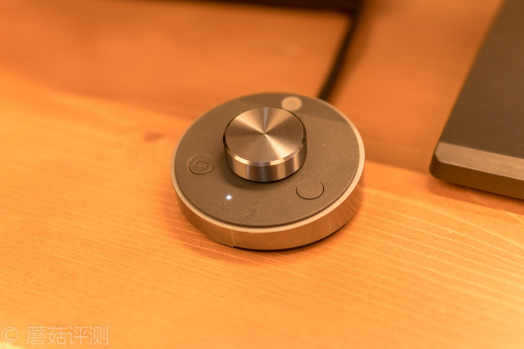 明基screenbarhalo怎么切换前后灯,明基screenbar和screenbarhalo