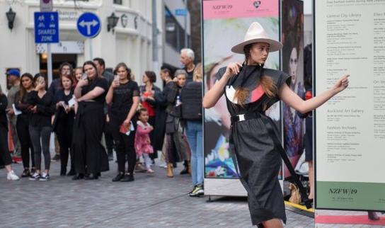 新西兰犹豫不决，不愿放弃中国775亿市场，美国：中国魅力可真大