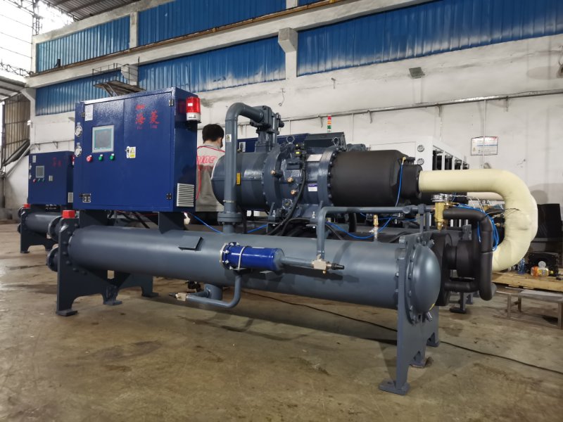 冷水机原理及维修方法,冷水机原理用冷却塔么