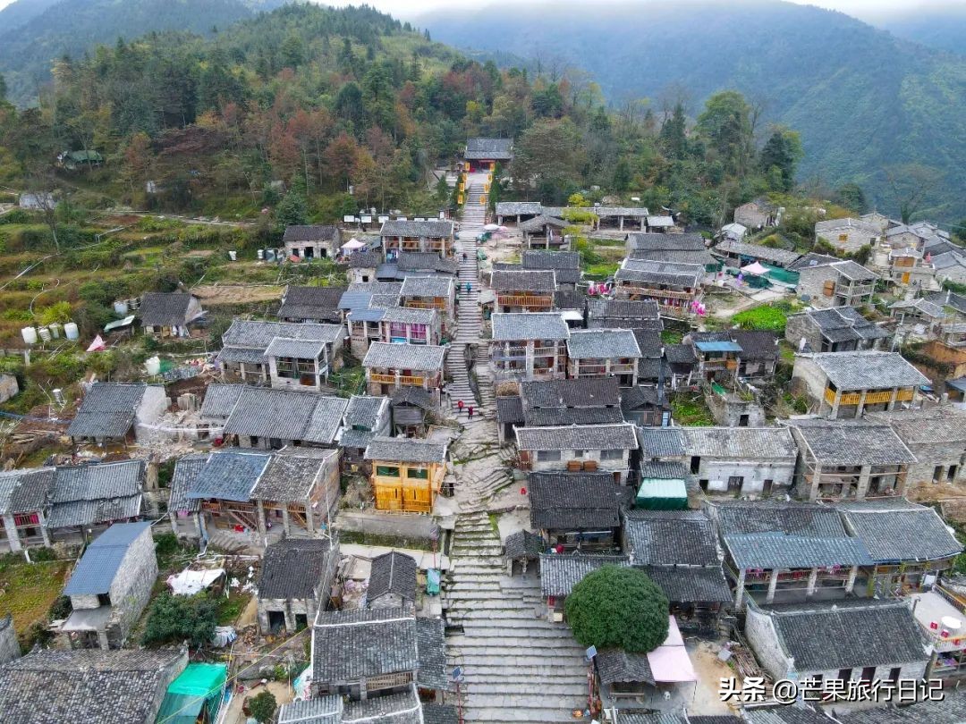 探秘山村古宅视频,广东千年古村落无人村