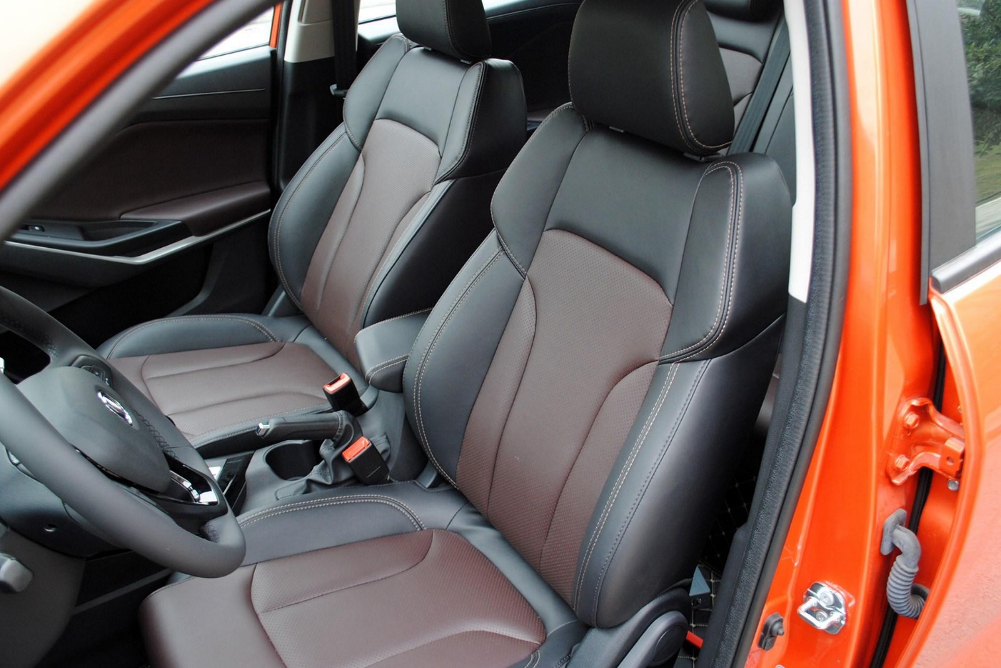 新款长安cs15什么价位,售6.19万元起长安全新cs15上市