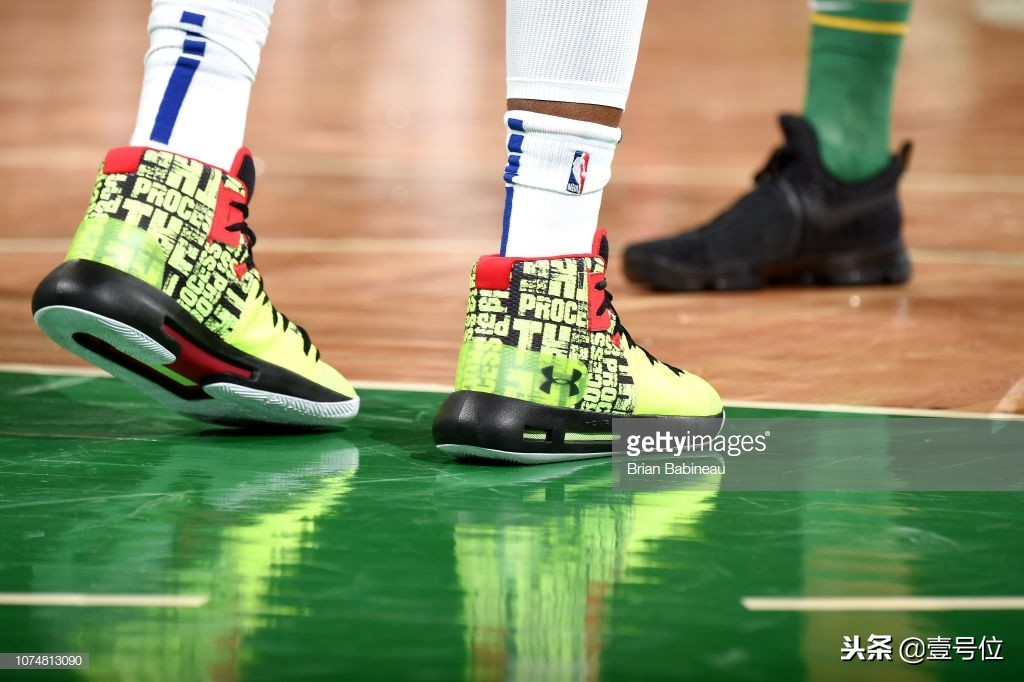 圣诞大战球鞋上脚,2010圣诞大战科比上脚球鞋