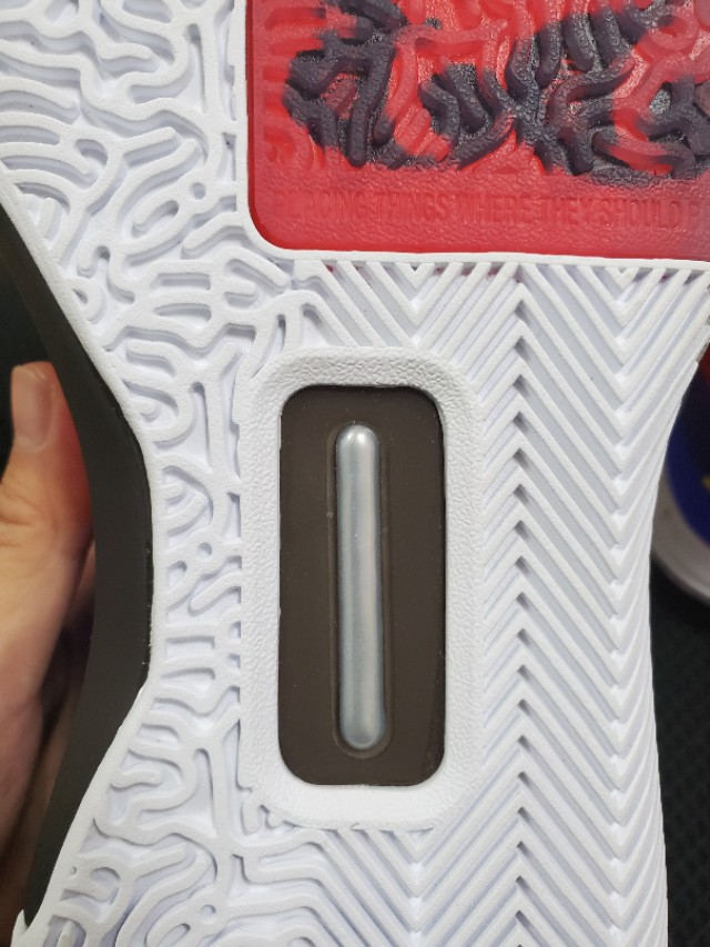 路威态极闪现测评,匹克态极闪现路威测评