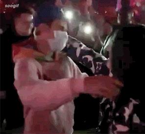 娱乐圈流行“穿假货”？Lisa、碧梨竟然都是“山寨粉”