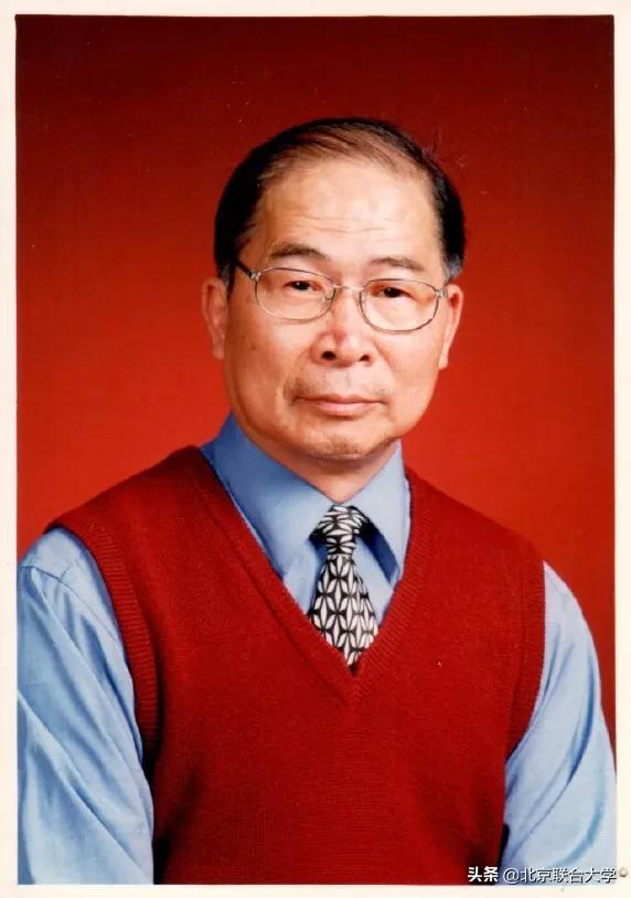 一本教材多少字,一本教材大概多少斤