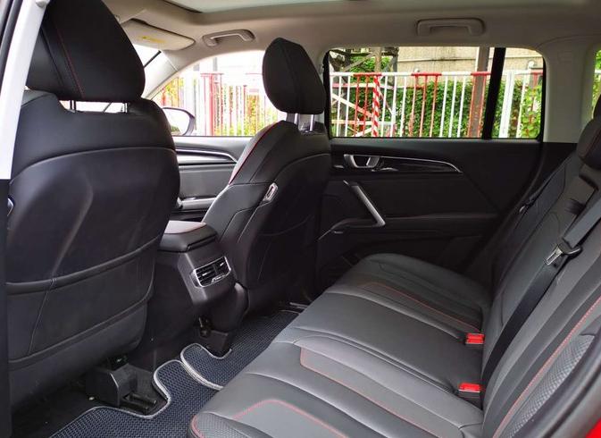 新宝骏rs-5是四缸吗,新宝骏rs-5报价2020