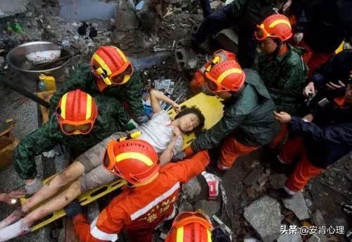 警惕疫情的次生危机,新冠肺炎ptsd