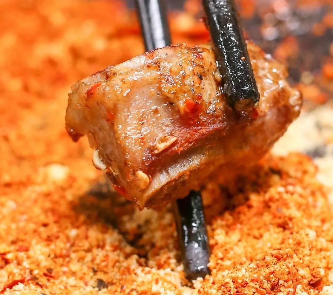 称霸绵阳5年的「西昌火盆烧烤」，菜品丰富敞开吃