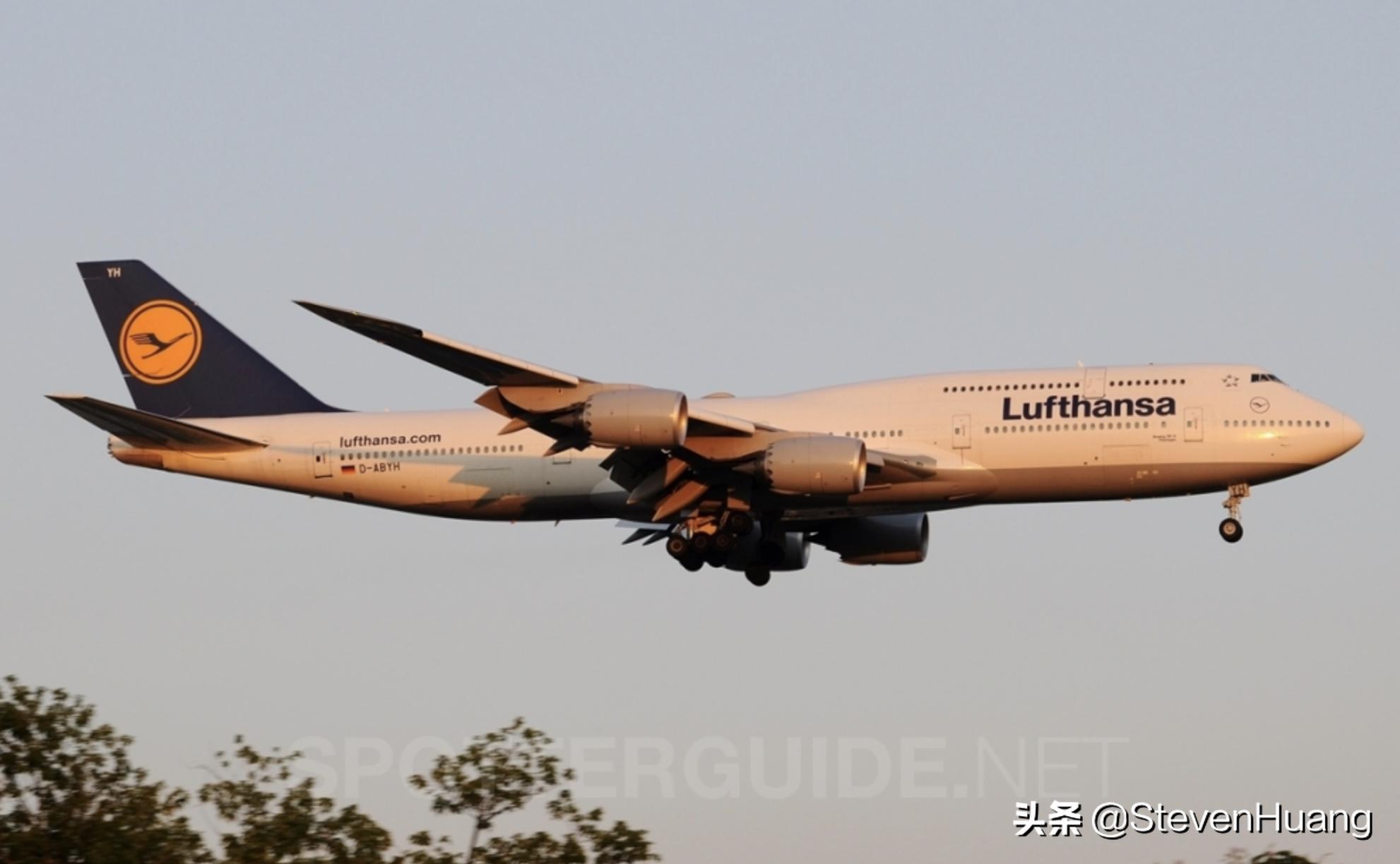 纽约jfk机场飞机起降,纽约jfk机场有几个航站楼