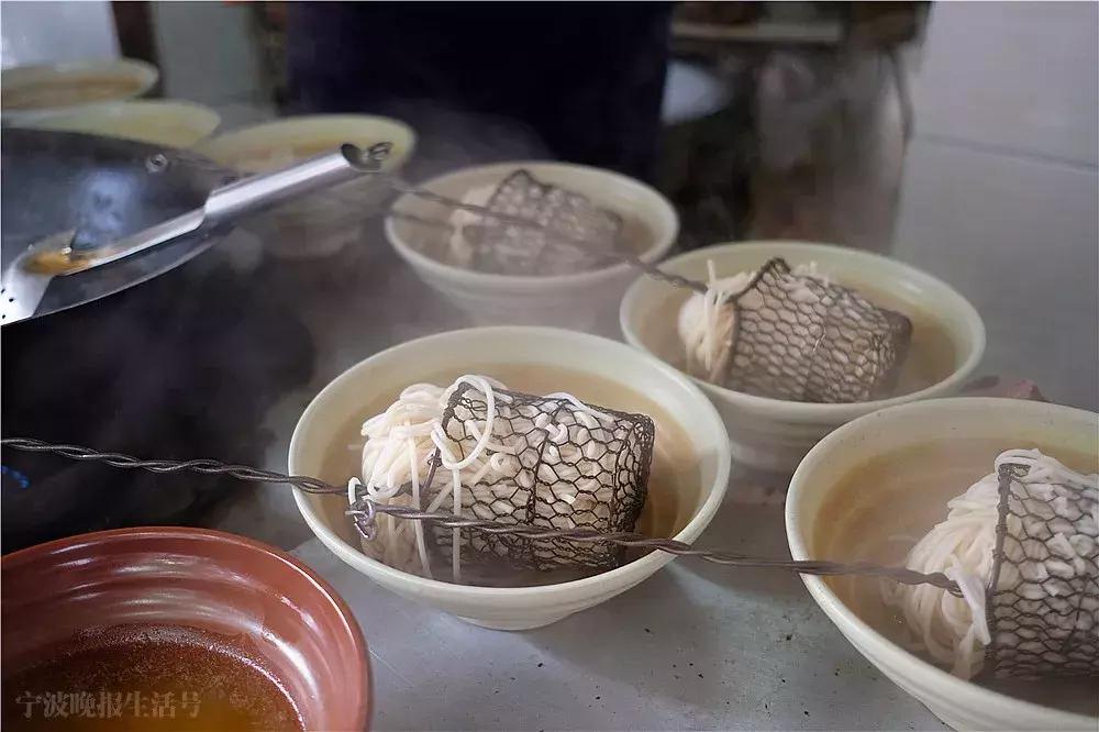 海小、曙光中学、二中……宁波这5所学校边上的老底子早餐，很多人毕业了还念念不忘……
