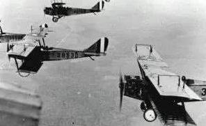 黑人天生自甘堕落？看看被美国白人摧毁的“黑人华尔街”吧